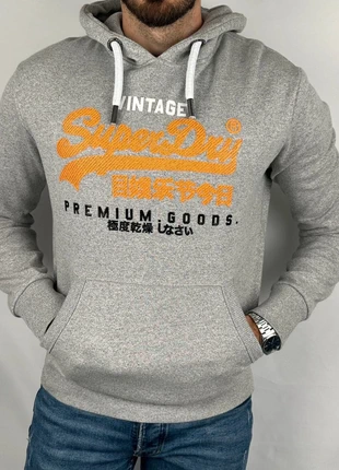 💎 Sweat à Capuche Superdry Gris taille M - Coton et Polyester 💎, marque: Superdry, état: Très bon état, taille: M, 39,90 €, 42,60 € Protection acheteurs (Pro) incluse