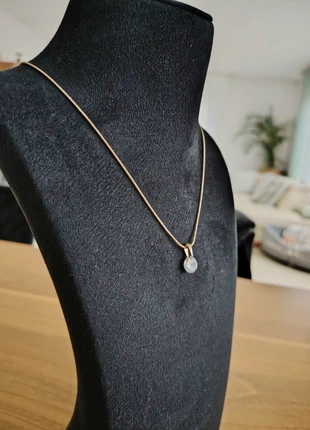 Halskette mit rundem Zirkonia-Anhänger, marque: Modeschmuck, état: Neuf sans étiquette, 3,00 €, 3,85 € Protection acheteurs incluse