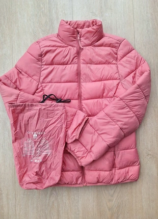Roze regenjas/ puffer jacket incl opbergtas, merk: cityofsails, staat: Heel goed, maat: S / 36 / 8, € 10,00, € 11,20 inclusief Kopersbescherming