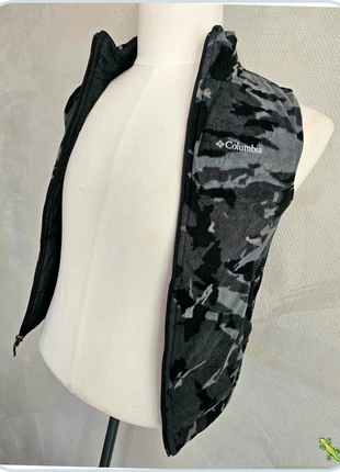 Veste sans manche réversible columbia taille 10 / 12ans gris noir, brand: Columbia, condition: Very good, size: 12 years / 152 cm, €14.90, €16.35 includes Buyer Protection Pro