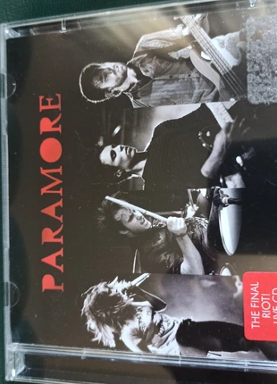 Paramore, état: Satisfaisant, 8,00 €, 9,10 € Protection acheteurs incluse