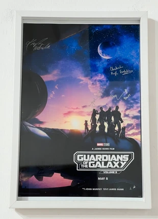Guardians Of The Galaxy Vol3 autographed, marca: Marvel, estado: Novo com etiquetas, €10.00, €11.20 inclui Proteção do Comprador