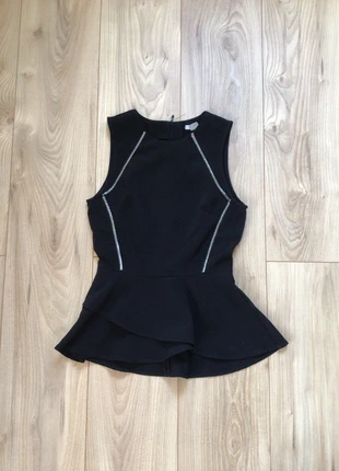 Top peplum noir H&M, merk: H&M, staat: Heel goed, maat: XS / 34 / 6, € 2,00, € 2,80 inclusief Kopersbescherming