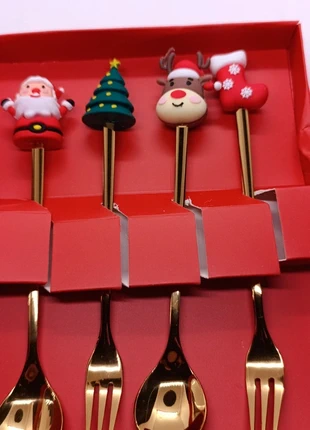 Posate da dolce natalizie (set 4 pezzi), marke: Set, zustand: Neu, mit Etikett, 7,00 €, 8,05 € inklusive Vinted-Käuferschutz