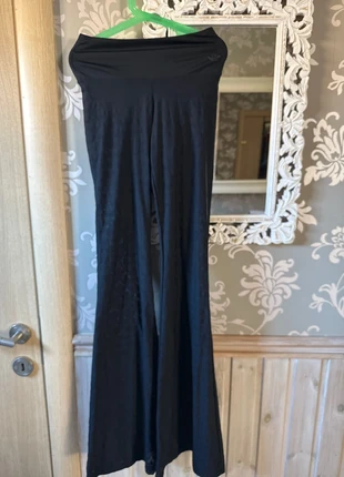 Pantalon transparent Adidas, marque: adidas, état: Très bon état, taille: XXS / 32 / 4, 10,00 €, 11,20 € Protection acheteurs incluse