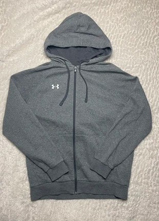 Veste Under Armour • Gris • Taille M • Très bon état, marque: Under Armour, état: Très bon état, taille: M, 25,00 €, 26,95 € Protection acheteurs incluse