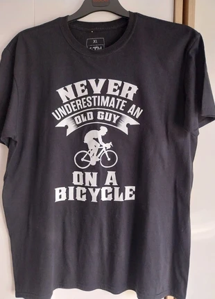 6TN,  elarge, logo, mens t/shirt, brand: 6tn authentic, condition: Very good, size: XL, £2.00, £2.80 includes Buyer Protection