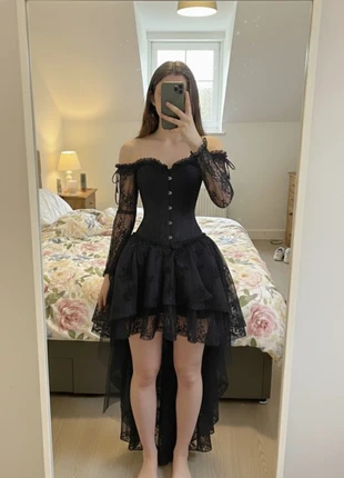 🖤 Robe corset noire en dentelle à manches longues, marque: Tokyo Muse, état: Très bon état, taille: S / 36 / 8, 62,90 €, 66,75 € Protection acheteurs (Pro) incluse