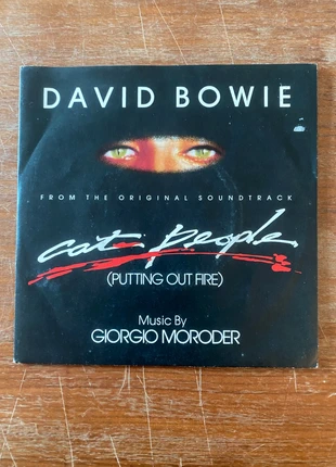 David Bowie Music By Giorgio Moroder - Cat People (Putting Out Fire) 7", zustand: Sehr gut, 5,00 €, 5,95 € inklusive Vinted-Käuferschutz