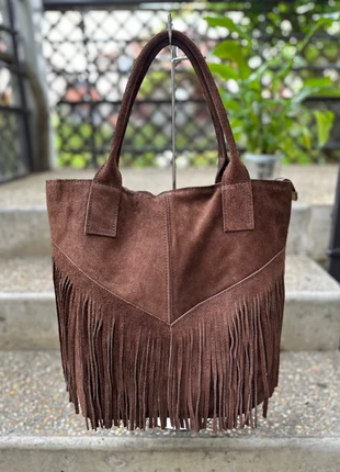 👜 Sac Épaule en Cuir Suédé Chocolat – Franges Bohème | Taille pratique 36x45 cm, marca: The Genuine Leather, estado: Muito bom, €59.99, €63.69 inclui Proteção do Comprador Pro