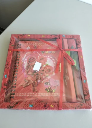 Conj diário novo, condizioni: Nuovo con cartellino, €1.00, €1.75 include la Protezione acquisti