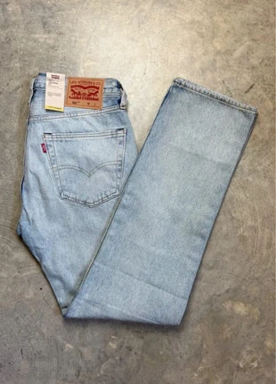 Jean Lévis 501 Taille W32 L30 Neuf, marke: Levi's, zustand: Neu, mit Etikett, größe: W32 | DE 48, 44,95 €, 47,90 € inklusive Vinted-Käuferschutz