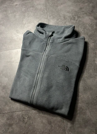 Veste polaire the north face gris - très bon état - L homme, marque: The North Face, état: Très bon état, taille: L, 23,00 €, 24,85 € Protection acheteurs (Pro) incluse