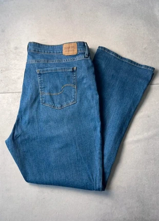 Jean Levi’s Mid Rise Bootcut Bleu – Taille 36x32 – Très bon état – Ref JLO33, brand: Levi's, condizioni: Ottime, taglia: XXXL / IT 50 / EU 46, €19.60, €21.28 include la Protezione acquisti
