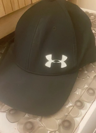 Casquette Under armour neuf, brand: Under Armour, condizioni: Nuovo senza cartellino, taglia: M, €15.00, €16.45 include la Protezione acquisti