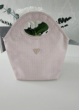 Guess viral pink bag new !, marque: GUESS, état: Neuf sans étiquette, 95,00 €, 100,45 € Protection acheteurs incluse