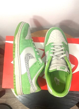 💚baskets Nike Dunk Low modèle rare mixte, marque: Nike, état: Très bon état, taille: 43, 38,00 €, 40,60 € Protection acheteurs incluse