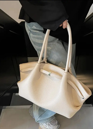 Sac beige crème vintage tendance porté épaule, marque: Tendance, état: Très bon état, 39,00 €, 41,65 € Protection acheteurs incluse