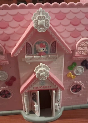 Casetta hello kitty, marque: Hello Kitty, état: Très bon état, taille: 7 ans / 122 cm, 3,50 €, 4,38 € Protection acheteurs incluse