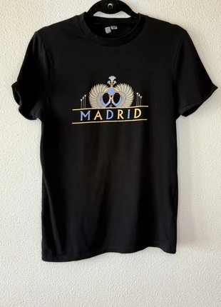 T-shirt homme noir motif et inscription Madrid, zustand: Sehr gut, größe: S, 2,00 €, 2,80 € inklusive Vinted-Käuferschutz