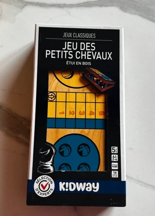 Jeu de petits chevaux en bois - Neuf et complet, brand: Kidway, condizioni: Nuovo senza cartellino, €8.00, €9.10 include la Protezione acquisti