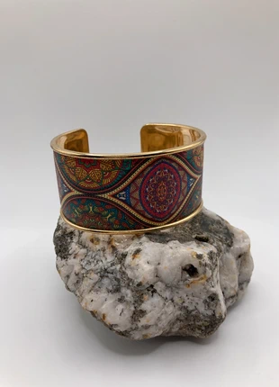 Flower-Shaped Curved Mandala PU Cuff Bracelet, condition: New without tags, £7.99, £9.09 includes Buyer Protection