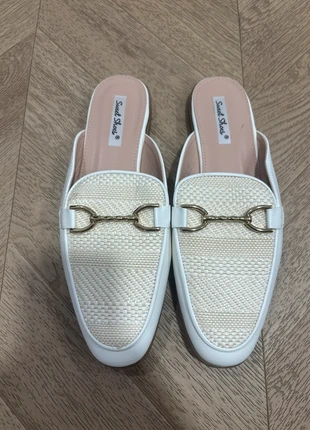 Ballerina aperta dietro con fibia, staat: Heel goed, maat: 39, € 6,00, € 7,00 inclusief Kopersbescherming