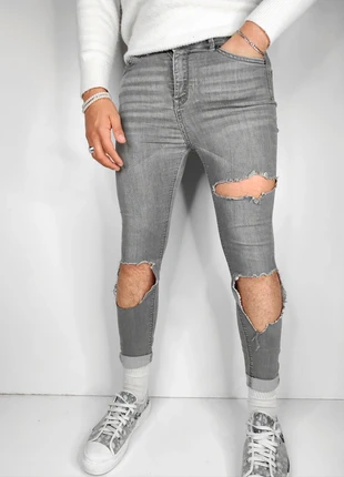 Jean pull&bear destroy gris troué T.34 à rayures, marque: Pull & Bear, état: Très bon état, taille: XS, 12,00 €, 13,30 € Protection acheteurs (Pro) incluse