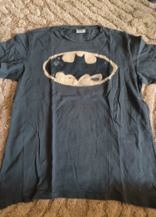 T-shirt Batman, marca: Batman, estado: Muito bom, tamanho: M, €3.00, €3.85 inclui Proteção do Comprador