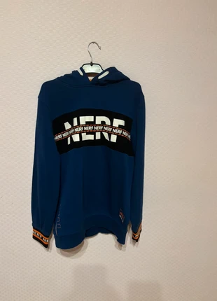 Pull a capuche nerf, marca: NERF, estado: Muy bueno, tamaño: 14 años / 164 cm, 8,00 €, 9,10 € Protección al comprador incluida