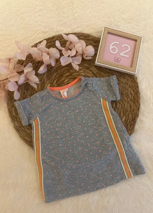 Grijs jurkje met oranje stippen maat 62, marca: Hema, estado: Muy bueno, tamaño: 3-6 meses / 62 cm, 1,00 €, 1,75 € Protección al comprador incluida