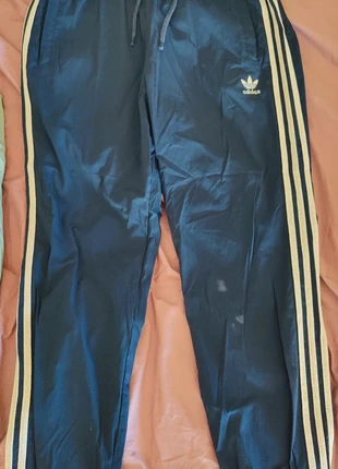 Adidas Trackpants, marca: adidas, estado: Bom, tamanho: M, €7.00, €8.05 inclui Proteção do Comprador