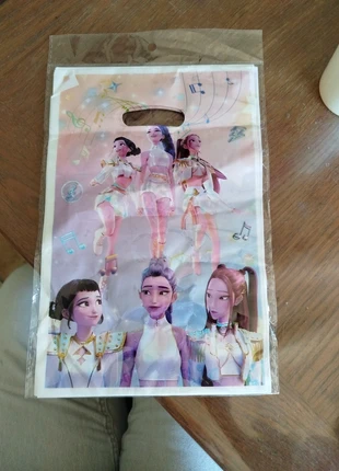 Pochette cadeaux, brand: Kpop, condition: New with tags, €2.00, €2.80 includes Buyer Protection