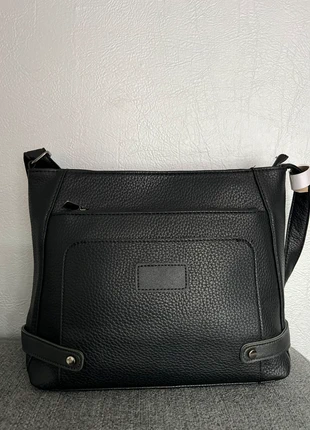 Sac à bandoulière réglable « Livia » Noir, état: Neuf avec étiquette, 10,00 €, 11,20 € Protection acheteurs (Pro) incluse
