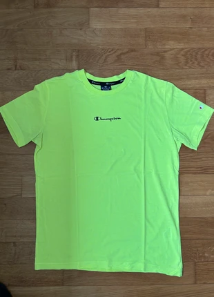 Tee-shirt Champion, marque: Champion, état: Très bon état, taille: M, 5,00 €, 5,95 € Protection acheteurs incluse
