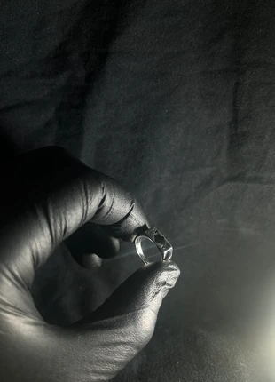 Kartensymbol Y2k Ring, marke: CHROME, zustand: Neu, größe: 50.6 mm / 16.1 mm Ø, 8,00 €, 8,60 € inklusive Vinted-Käuferschutz