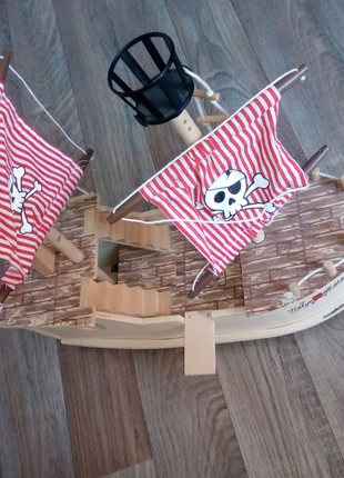 Grand bateau en bois, marca: Holy Moly, estado: Bom, tamanho: Tamanho único, €7.00, €8.05 inclui Proteção do Comprador