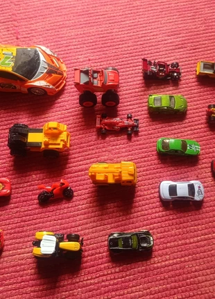 Lotto automobili automobiline anche vintage e hot wheels, marque: Lotto, état: Très bon état, 6,00 €, 7,00 € Protection acheteurs incluse