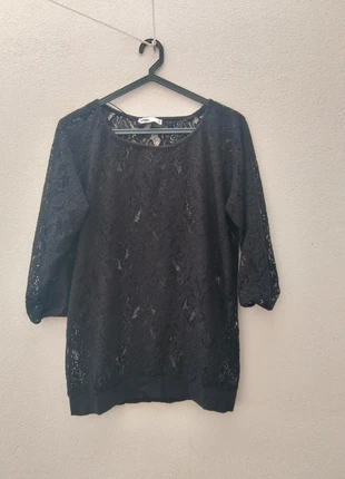 Camisola com manga 3/4 Tamanho M, marca: Lefties, estado: Bom, tamanho: M / 38 / 10, €3.50, €4.38 inclui Proteção do Comprador