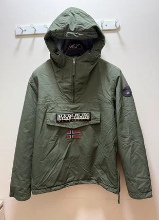 Veste Anorak Rainforest Winter Napapijri tres chaude Avec poche kangourou, brand: Napapijri, condition: Very good, size: M, €54.90, €58.35 includes Buyer Protection