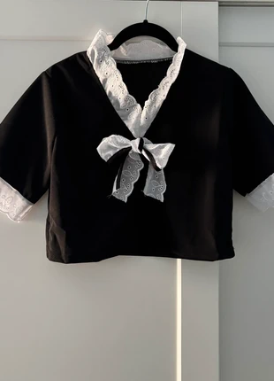 Top nero corto con fiocco, marca: COQUETTE, estado: Novo sem etiquetas, tamanho: S / 36 / 8, €10.00, €11.20 inclui Proteção do Comprador
