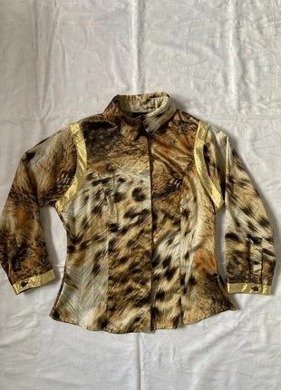 Blouse Just Cavalli., merk: Just Cavalli, staat: Heel goed, maat: M / 38 / 10, € 90,00, € 95,20 inclusief Kopersbescherming