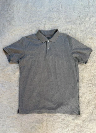 Polo Uniqlo Gris Taille M, marke: Uniqlo, zustand: Sehr gut, größe: M, 15,00 €, 16,45 € beinhaltet Vinted-Käuferschutz Pro