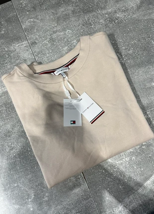 Tommy Hilfiger Beige Long Sleeve Sweatshirt Women’s Size S – New with Tags, marque: Tommy Hilfiger, état: Neuf avec étiquette, taille: S / 36 / 8, 40,00 €, 42,70 € Protection acheteurs incluse