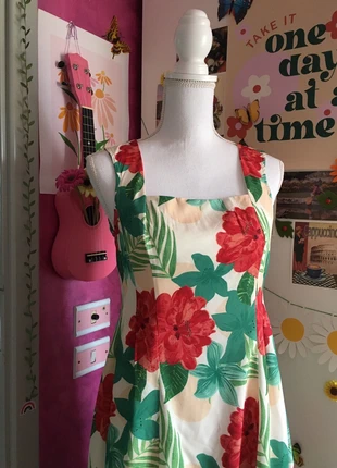 Vestito vintage romantico di Shein taglia XS, brand: Vintage Love, condizioni: Nuovo senza cartellino, taglia: XS / IT 38 / EU 34, €5.00, €5.95 include la Protezione acquisti