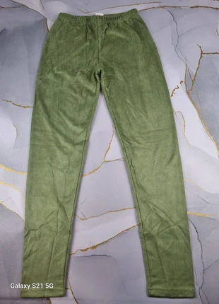 Legging velours vert fille 14 ans neuf, marque: Ativo, état: Neuf avec étiquette, taille: 14 ans / 164 cm, 6,00 €, 7,00 € Protection acheteurs incluse
