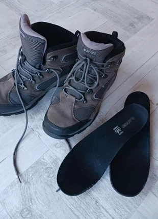 Hi-Tec wandelschoenen maat 41 paar keer gedragen, merk: Hi-Tec, staat: Heel goed, maat: 41, € 43,50, € 46,38 inclusief Kopersbescherming