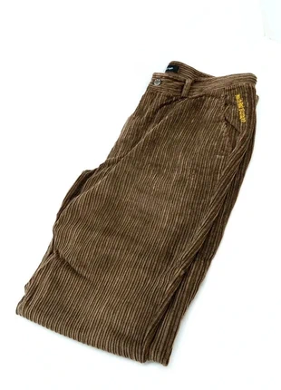 Vintage brown baggy corduroy pants embroidered 90's, merk: Vintage Dressing, staat: Heel goed, maat: W33 | FR 42, € 25,00, € 26,95 inclusief Kopersbescherming Pro