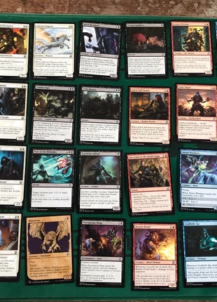 45 cartes Magic the Gathering - edition Forgotten Realms, marke: Wizards of the Coast, zustand: Gut, 3,00 €, 3,85 € inklusive Vinted-Käuferschutz