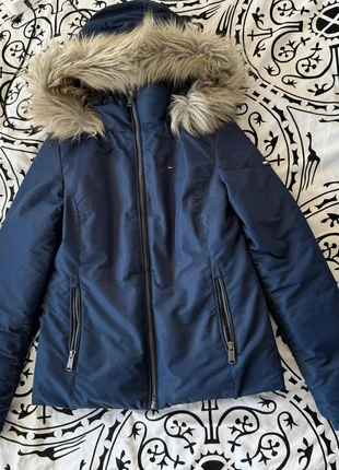 Granatowa kurtka klasyczna zimowa tommy hilfiger S, brand: Tommy Hilfiger, condizioni: Ottime, taglia: S / IT 40 / EU 36, €50.00, €53.20 include la Protezione acquisti